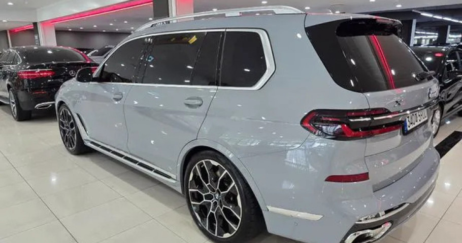 Bmw X7 