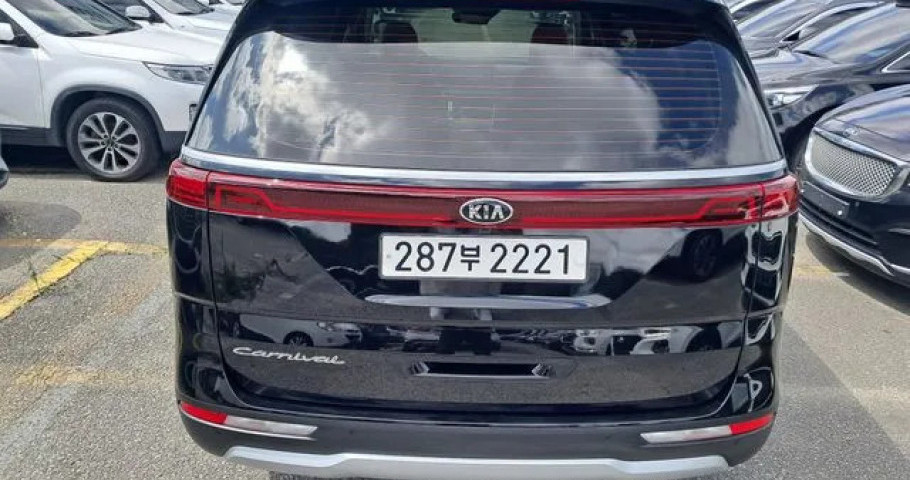 Kia Carnival 
