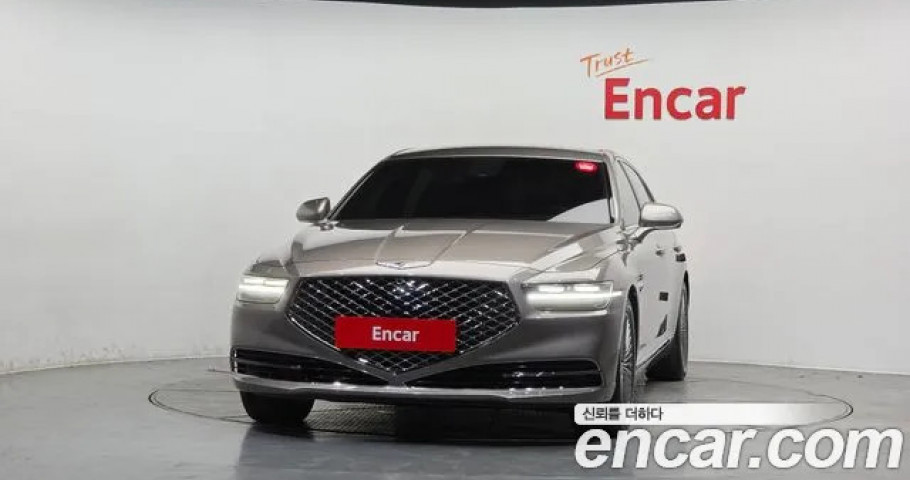 Genesis G90 