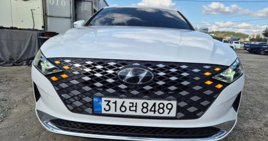 Hyundai Grandeur 