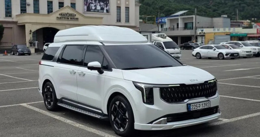 Kia Carnival 