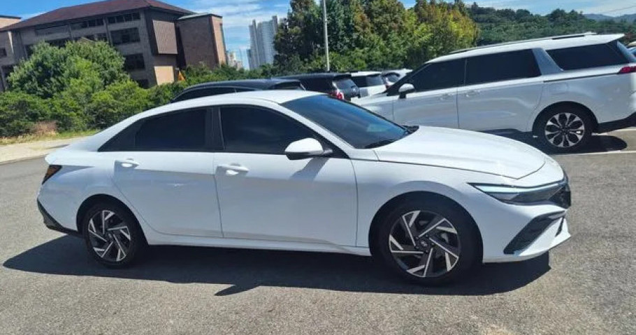 Hyundai Avante (Elantra) 