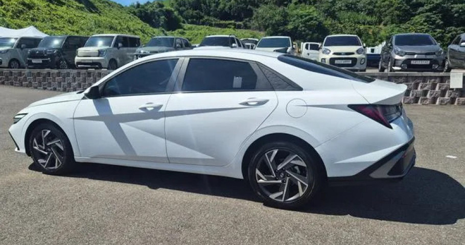Hyundai Avante (Elantra) 