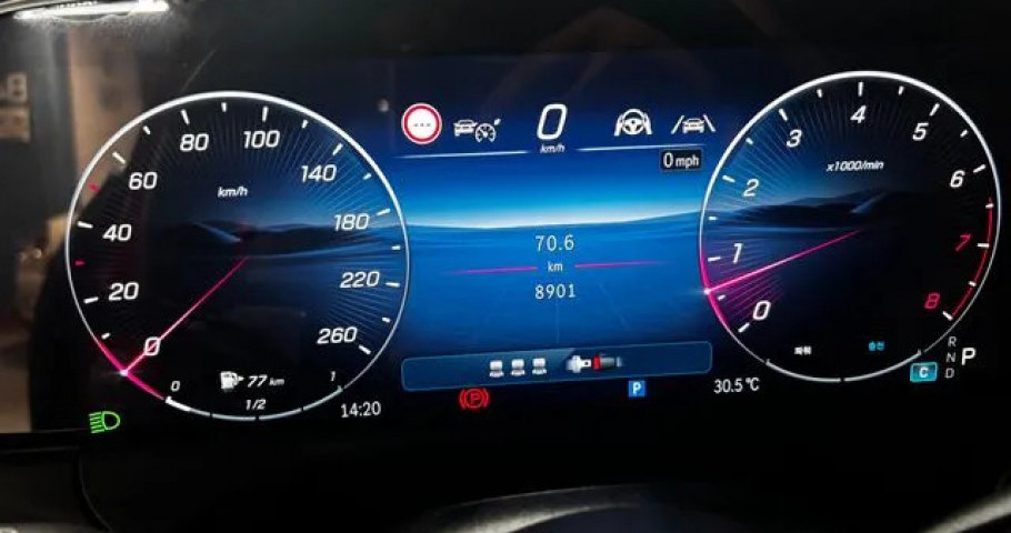 Mercedes-Benz E-Class 