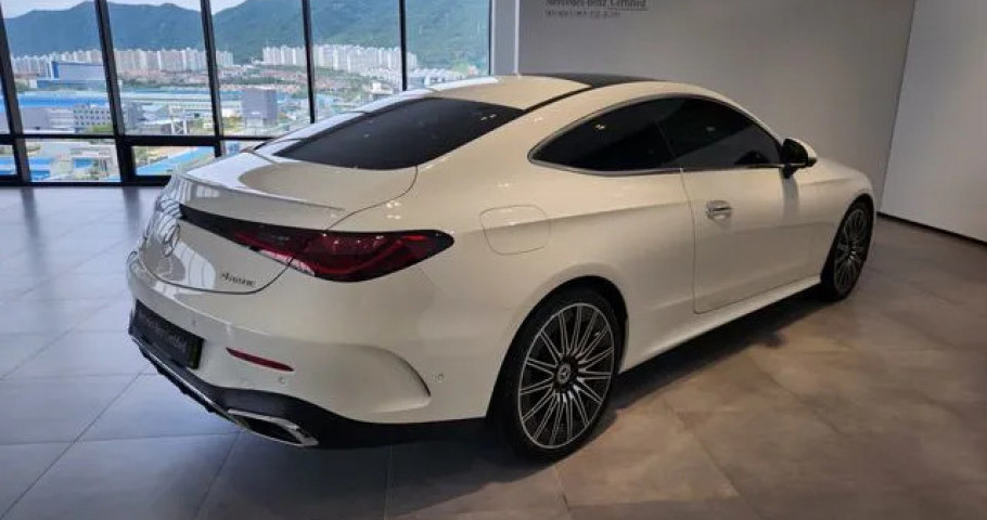 Mercedes-Benz Cle-Class 