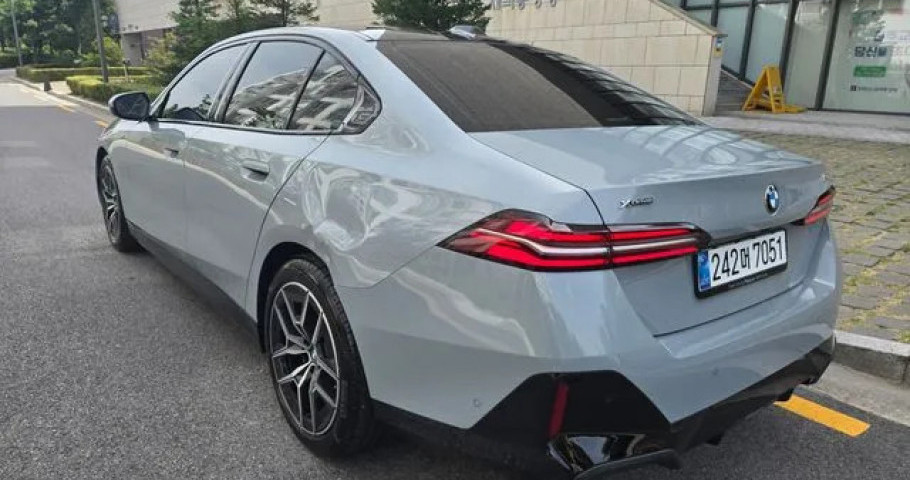 Bmw 5-Series 