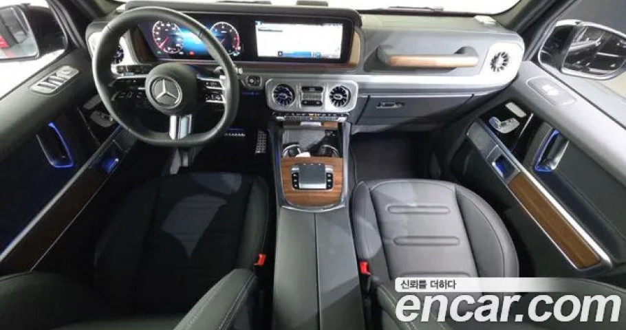 Mercedes-Benz G-Class 