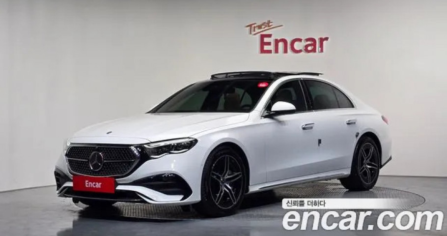 Mercedes-Benz E-Class 