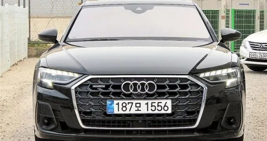 Audi A8 