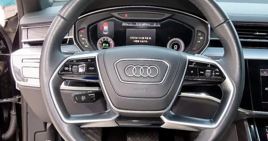 Audi A8 