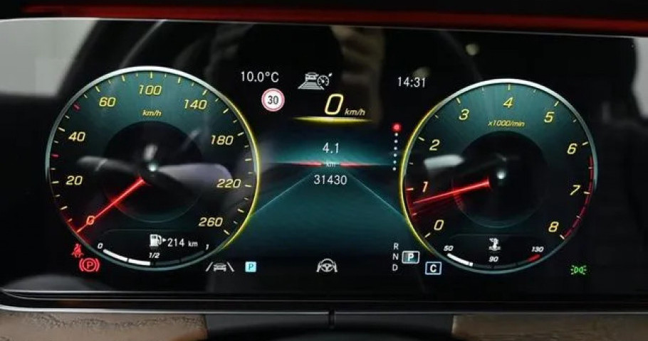 Mercedes-Benz E-Class 