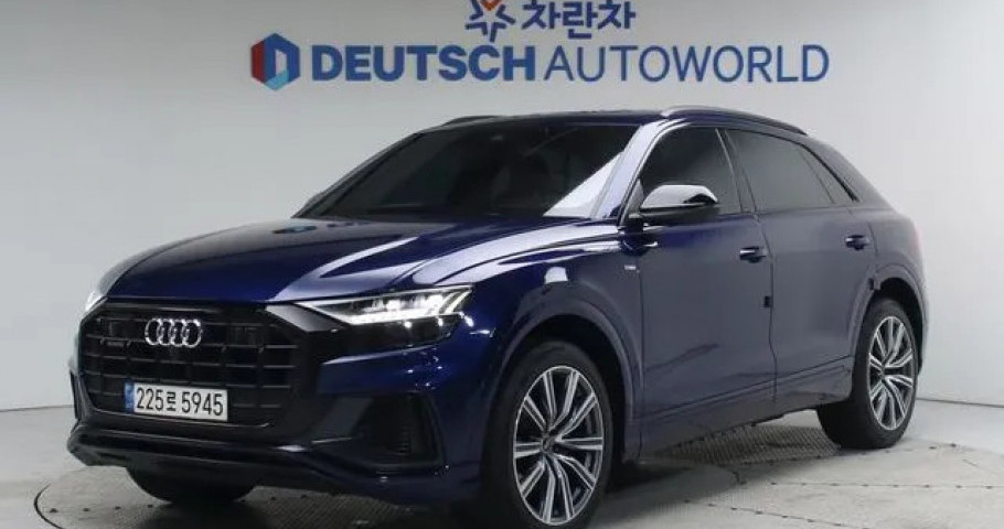 Audi Q8 