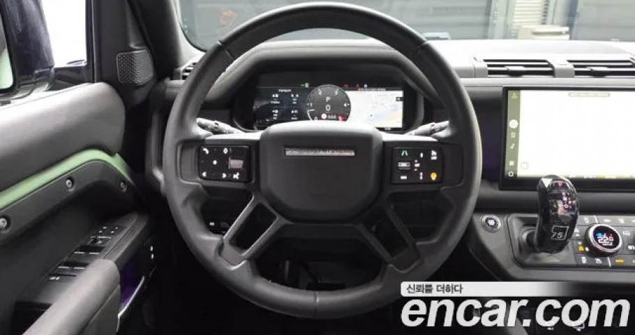 Land Rover Defender 