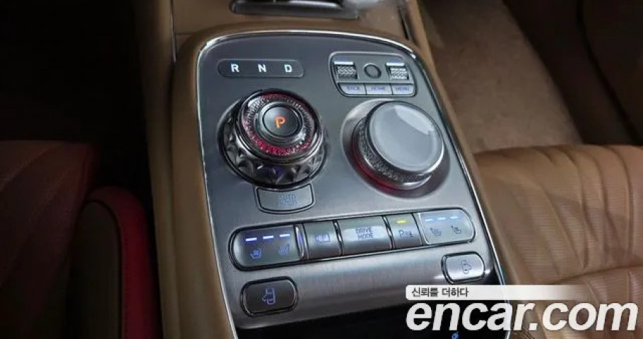 Genesis G90 