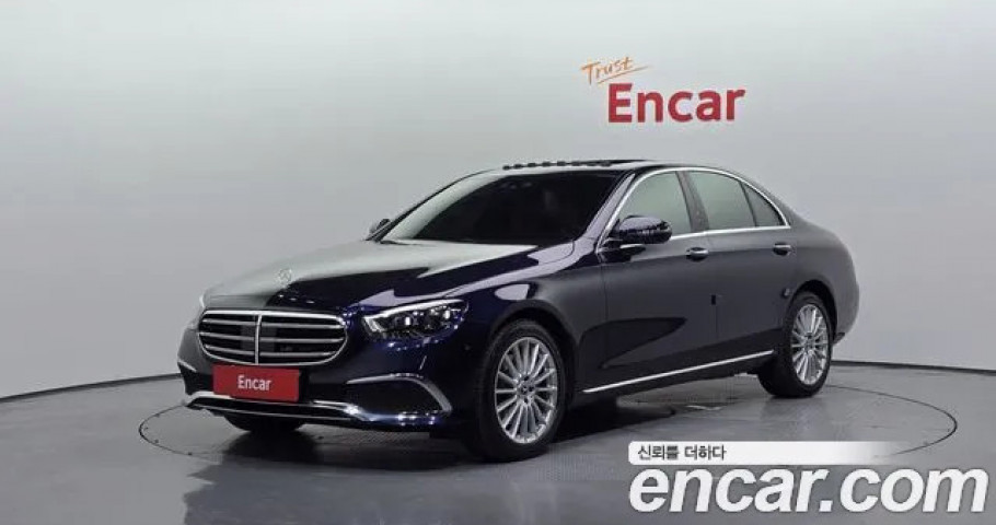 Mercedes-Benz E-Class 