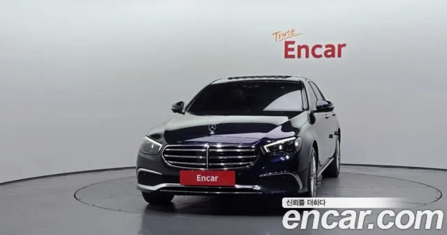 Mercedes-Benz E-Class 