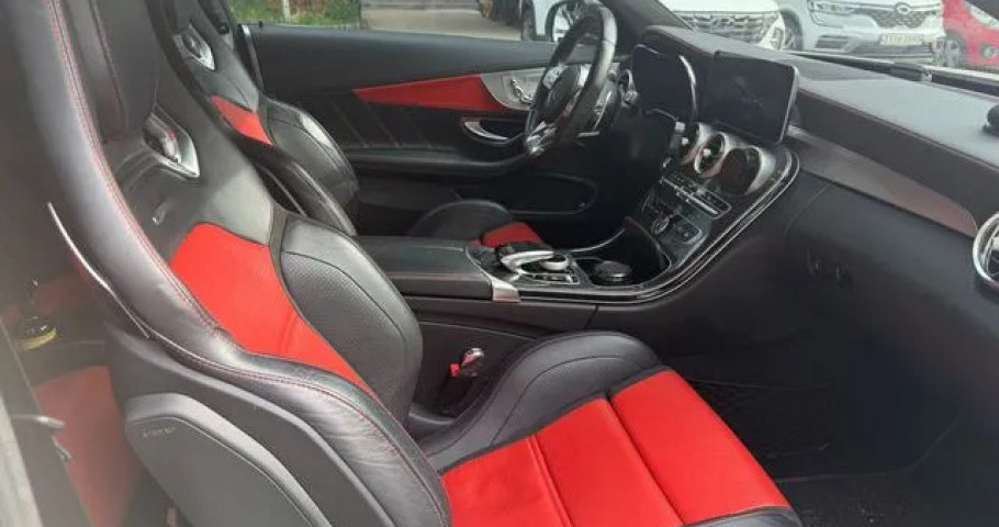 Mercedes-Benz C-Class 