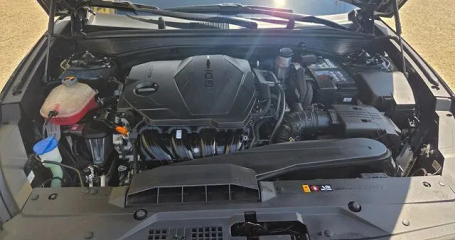 Kia K8 