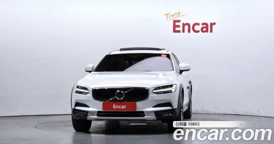 Volvo V90 