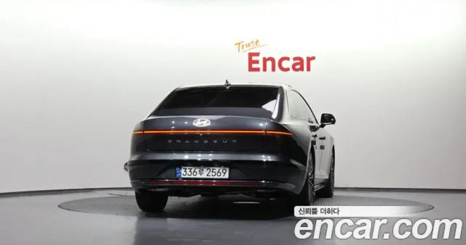 Hyundai Grandeur 