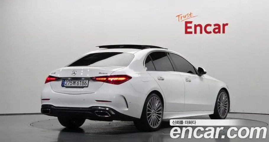 Mercedes-Benz C-Class 