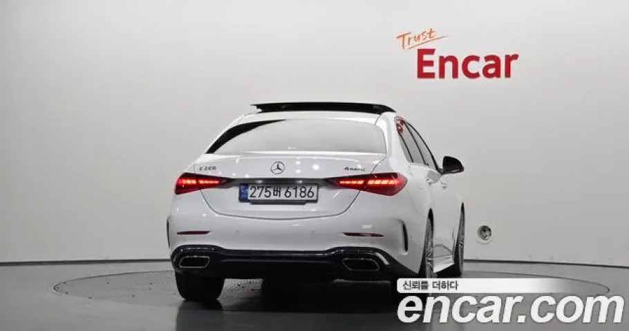 Mercedes-Benz C-Class 