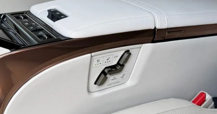 Lexus Lm 