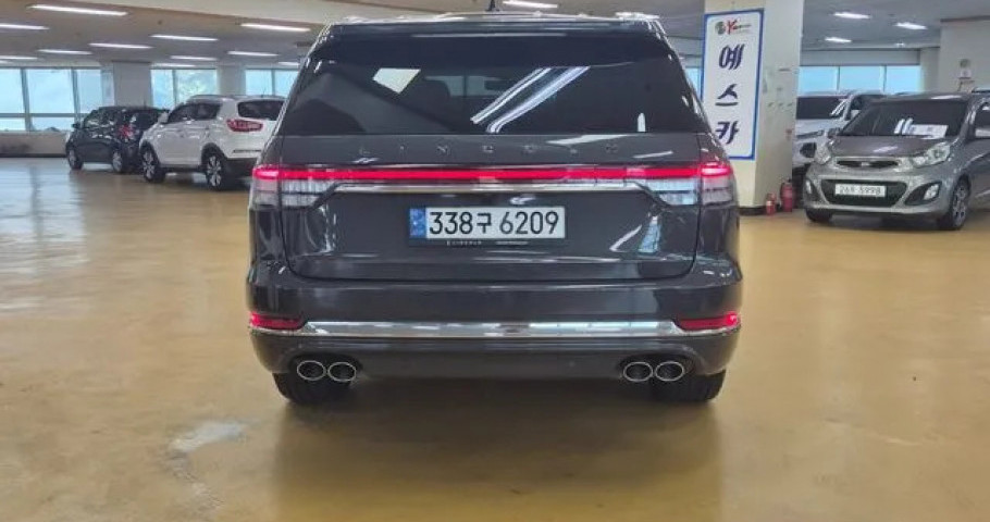 Lincoln Aviator 