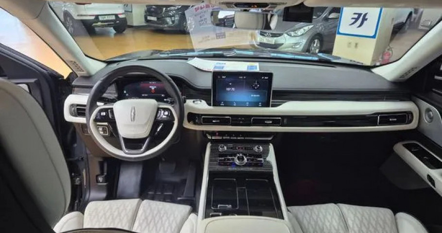 Lincoln Aviator 