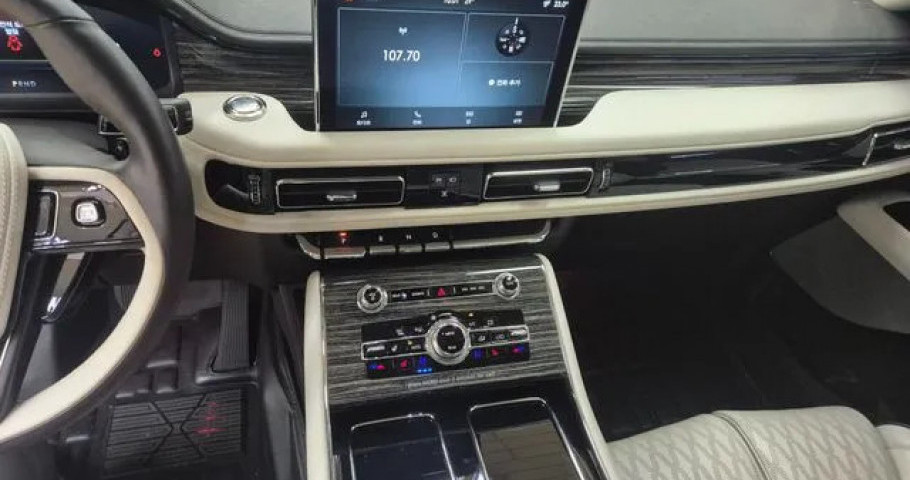 Lincoln Aviator 