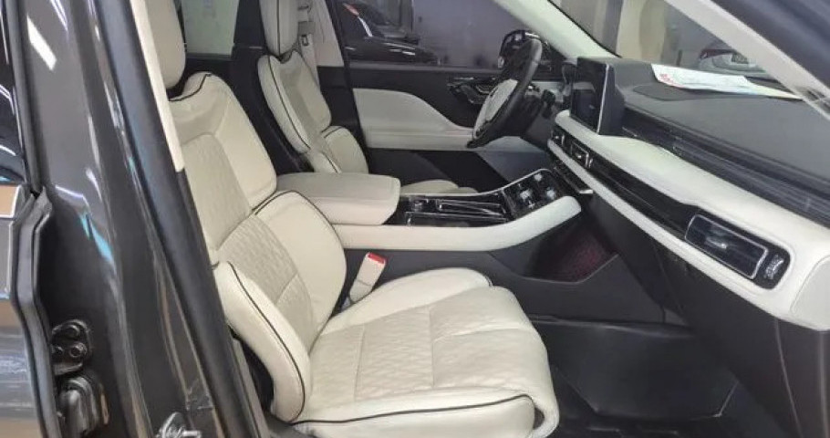 Lincoln Aviator 