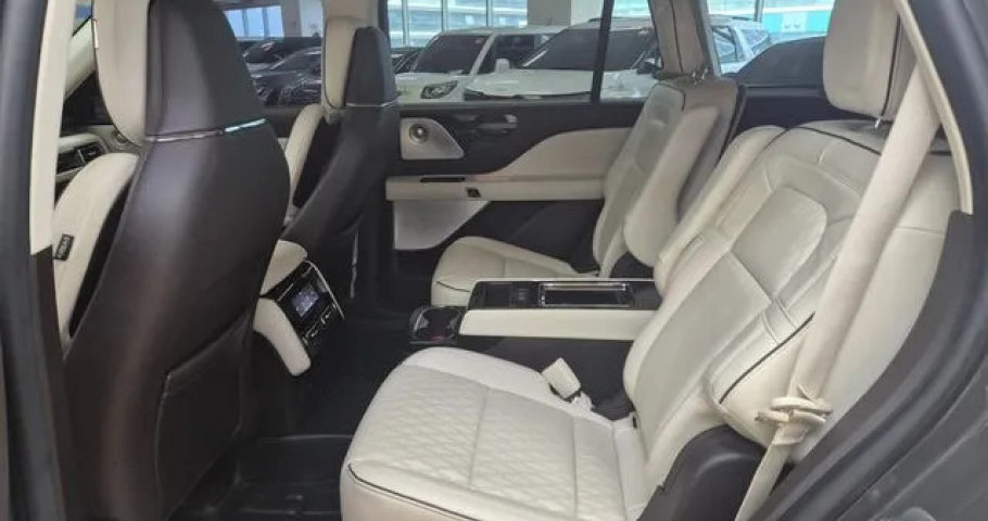 Lincoln Aviator 