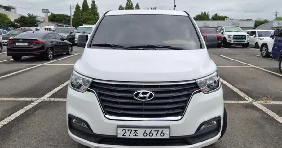 Hyundai Starex 