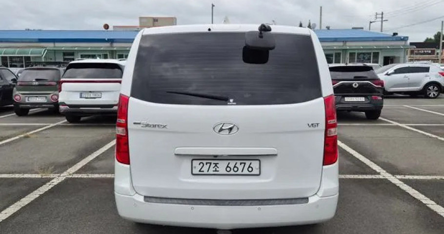 Hyundai Starex 