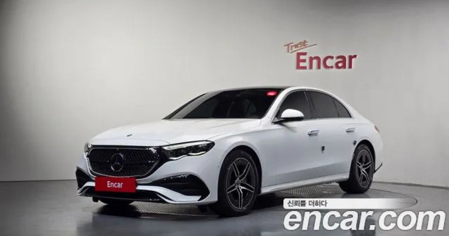 Mercedes-Benz E-Class 
