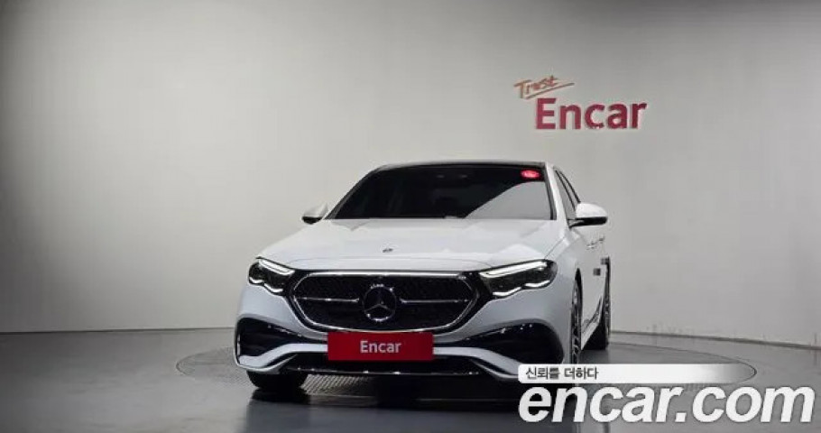 Mercedes-Benz E-Class 