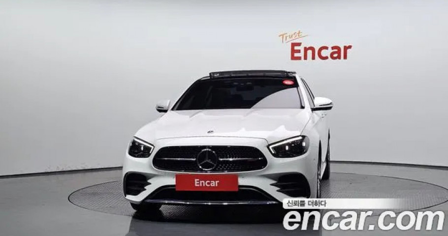Mercedes-Benz E-Class 