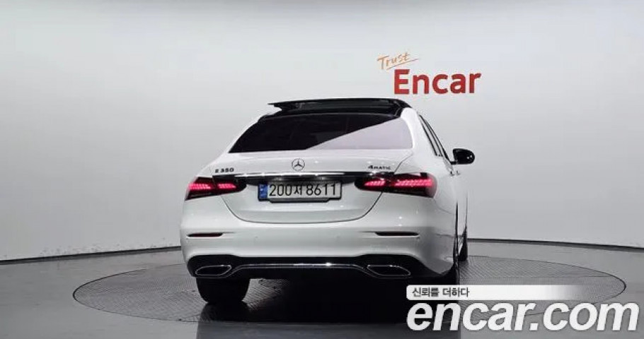 Mercedes-Benz E-Class 