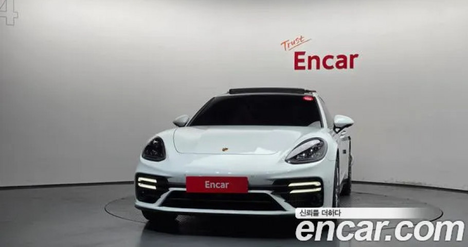 Porsche Panamera 