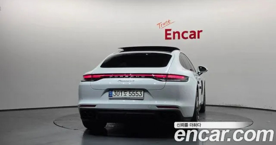 Porsche Panamera 