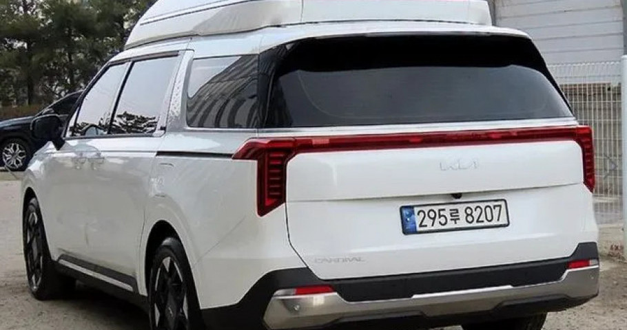 Kia Carnival 