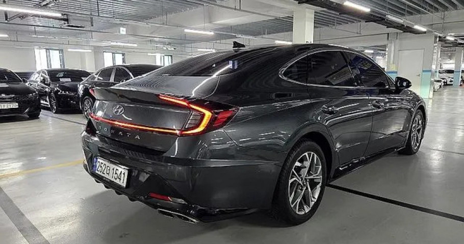 Hyundai Sonata 