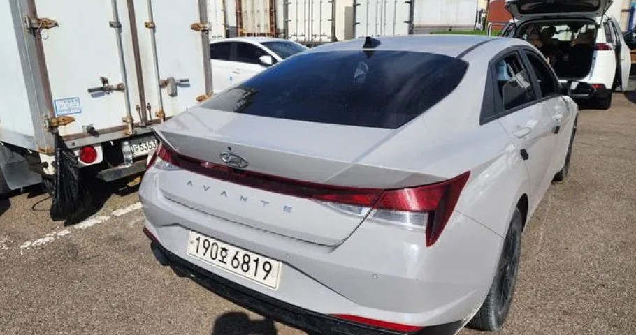 Hyundai Avante (Elantra) 