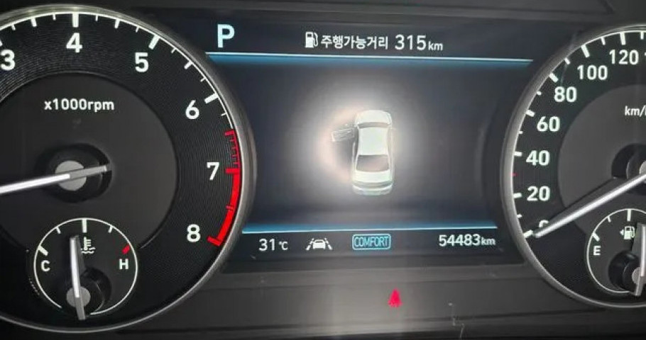 Genesis G90 