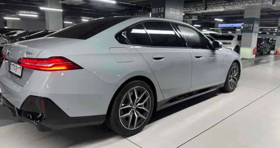 Bmw 5-Series 