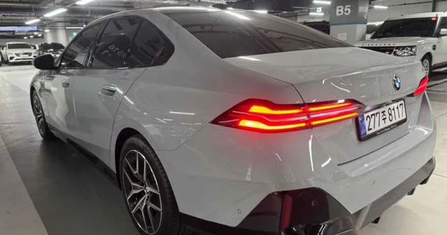 Bmw 5-Series 