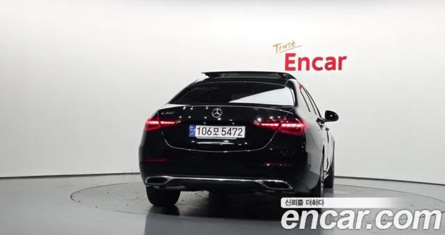 Mercedes-Benz C-Class 