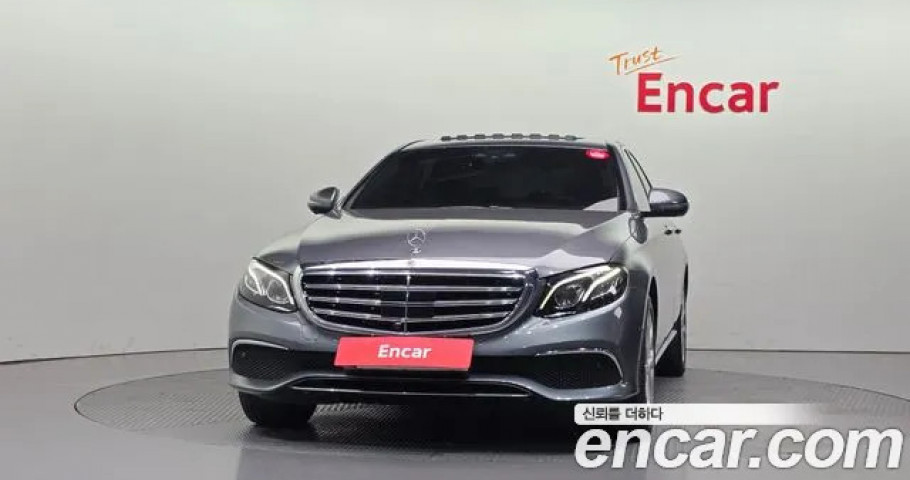 Mercedes-Benz E-Class 