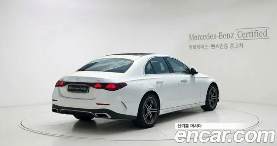 Mercedes-Benz E-Class 