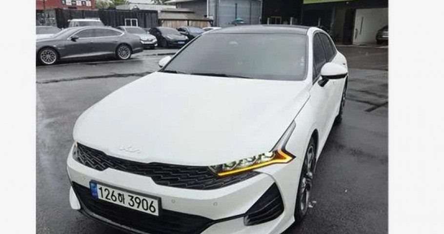 Kia K5 
